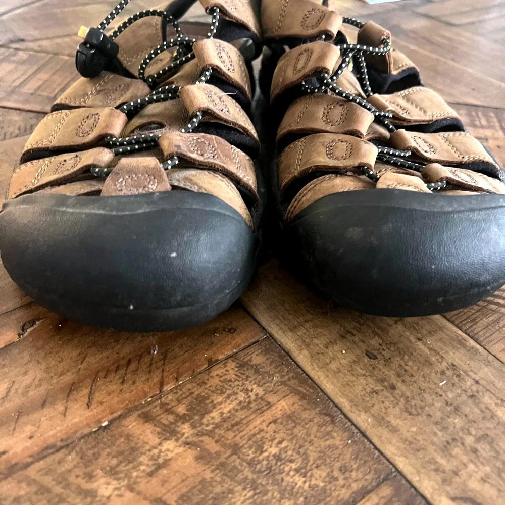 Keen Newport Sandals 9.5 Mens Leather Waterproof Fisherman Brown Gorpcore Hiking
